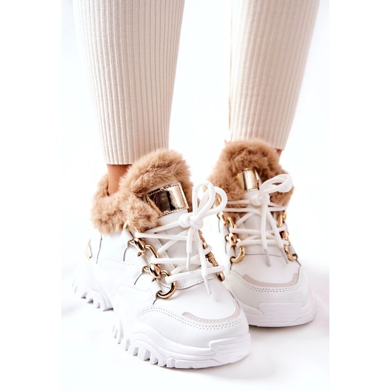 PM1 Calzado deportivo de cuero con aislamiento blanco brillante 3