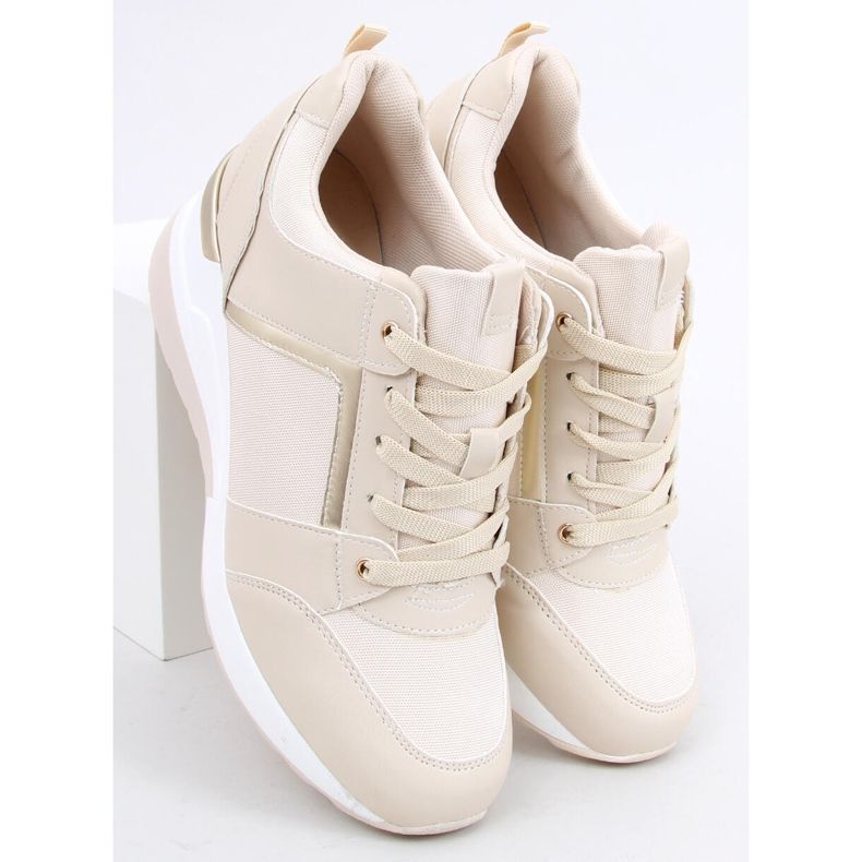 Zapatillas Wisto Apricot con cuña beige 1