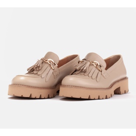 Marco Shoes Mocasines con cadena de oro sobre suela ligera beige 4