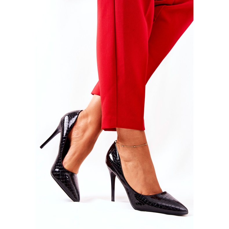 Alfileres negros con motivo de serpiente Tissoria 1