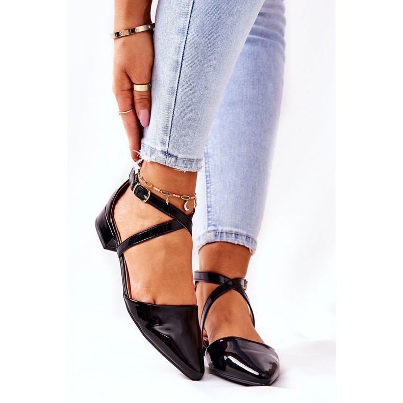 WS1 Zapatos de salón con tacones bajos Giovanna en negro charol 2