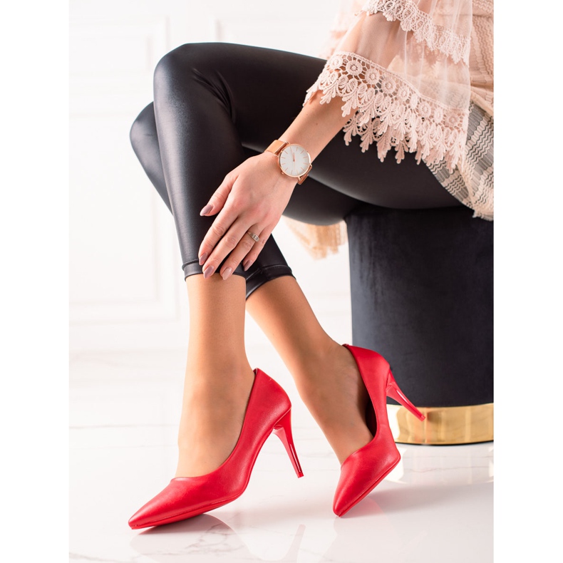 TRENDI Tacones rojos 1