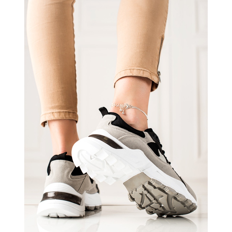 Sweet Shoes Zapatillas grises y negras negro 1