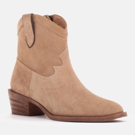 Marco Shoes Cómodas botas cowboy fabricadas en ante natural beige 1