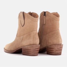 Marco Shoes Cómodas botas cowboy fabricadas en ante natural beige 5