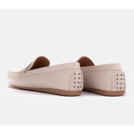 Marco Shoes Cómodos mocasines fabricados en piel suave. beige 2