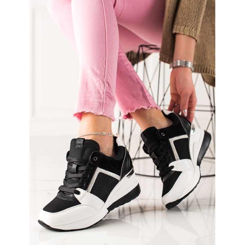 TRENDI Zapatillas de cuña ligeras blanco negro 1