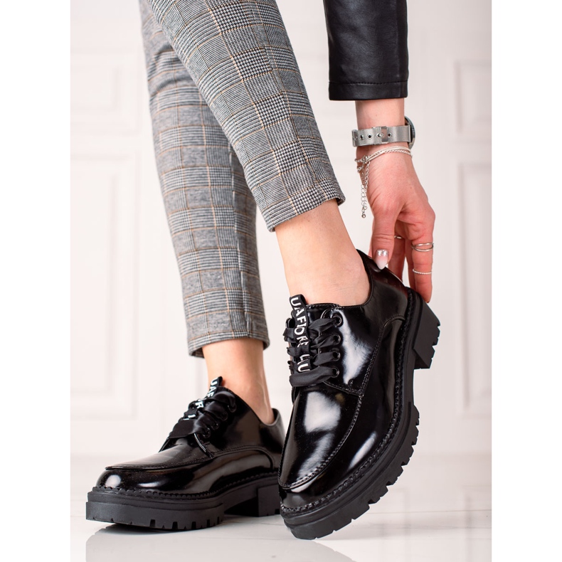 La.Fi Zapatos de moda con cordones negro 1