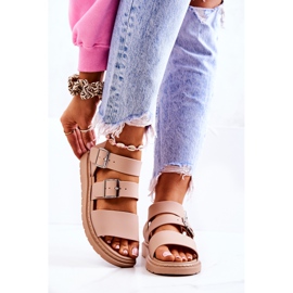 FM1 Sandalias Reese Beige Con Hebilla 1