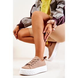 Zapatillas En Una Plataforma Masiva Beige Suzane 2