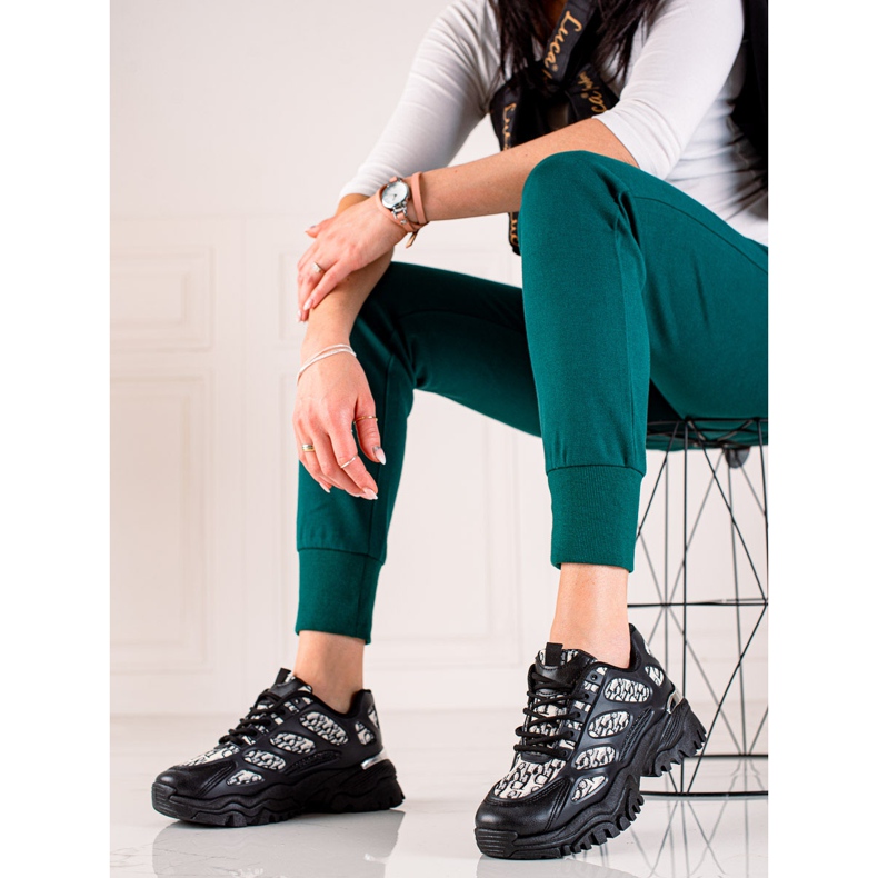 TRENDI Zapatillas negras en la plataforma negro 1