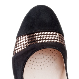 Marco Shoes Salón de ante con pata de gallo metalizada negro 4