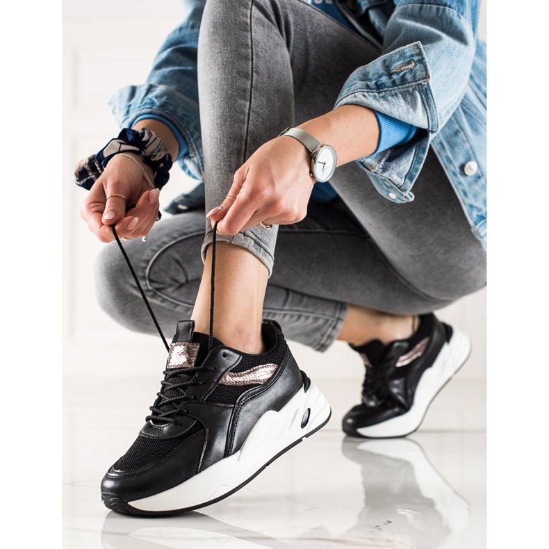 Ideal Shoes Zapatillas en la plataforma negro 1