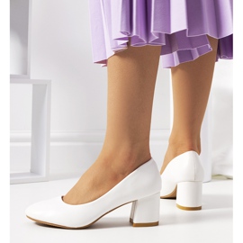 Zapatos de salón blancos de mujer de Marot crudo 1