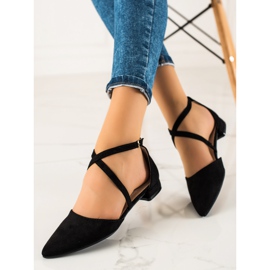 Sabatina Bombas negras en Spitz negro 3
