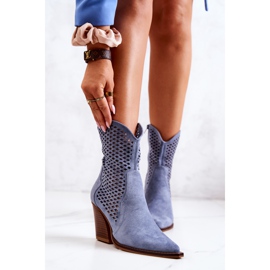 FB1 Botas vaqueras caladas en un post azul Caroline 2 FB1 Botas vaqueras caladas en un post azul Caroline 2