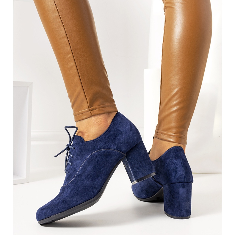 Botines azul marino en el puesto Bird 2 Botines azul marino en el puesto Bird 2