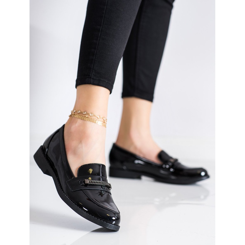 TRENDI Zapatos lacados elegantes negro 2