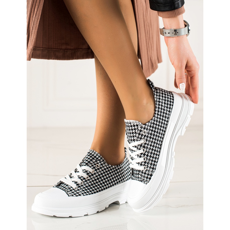 Bona Zapatillas bajas a cuadros blanco negro 1
