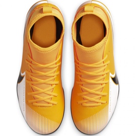 Zapatillas de fútbol Nike Mercurial Superfly 7 Club FG / MG Jr AT8150 801 amarillo amarillos 2