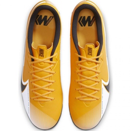 Calzado de fútbol Nike Mercurial Vapor 13 Academy Tf M AT7996 801 negro, naranja, amarillo amarillos 3