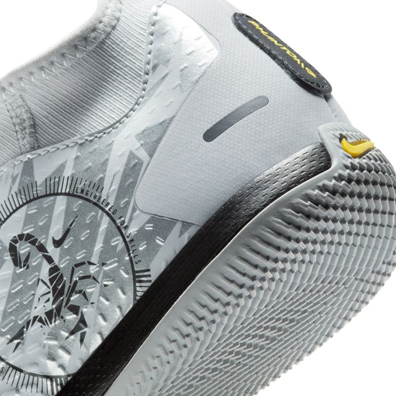 Zapatillas de fútbol Nike Phantom Gt Academy Df Se Ic Jr DA2288-001 plata plata 1 Zapatillas de fútbol Nike Phantom Gt Academy Df Se Ic Jr DA2288-001 plata plata 1