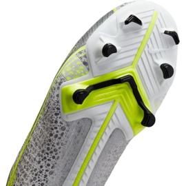 Zapatos de fútbol Nike Mercurial Vapor 14 Academy FG / MG Jr CV0811 107 gris plata 7