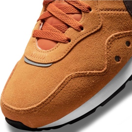 Calzado Nike Venture Runner Suede M CQ4557 200 marrón naranja 5