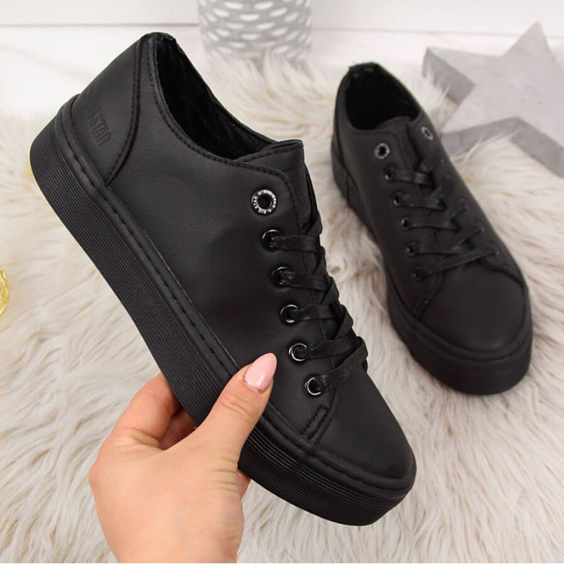 Zapatillas bajas negras en la plataforma Big Star W II274098 negro 1