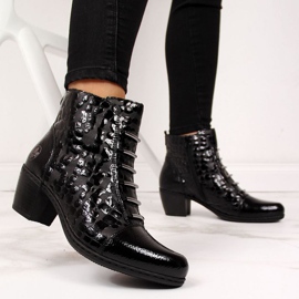 Botas de cuero en un bloque Rieker W Y2162-01 negro 2