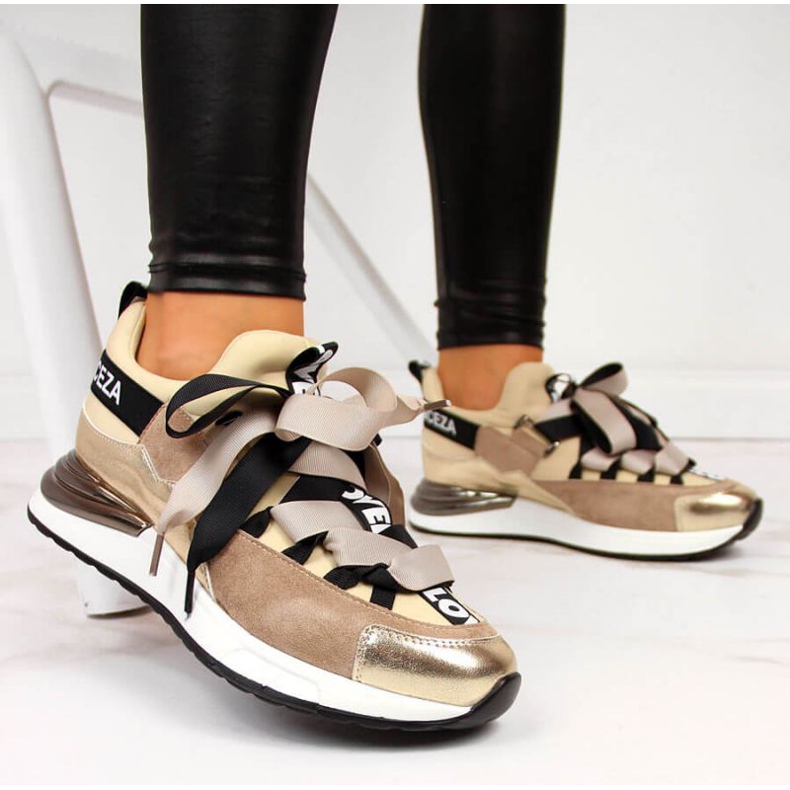 Zapatillas con inscripciones Vinceza W JAN49A beige 2