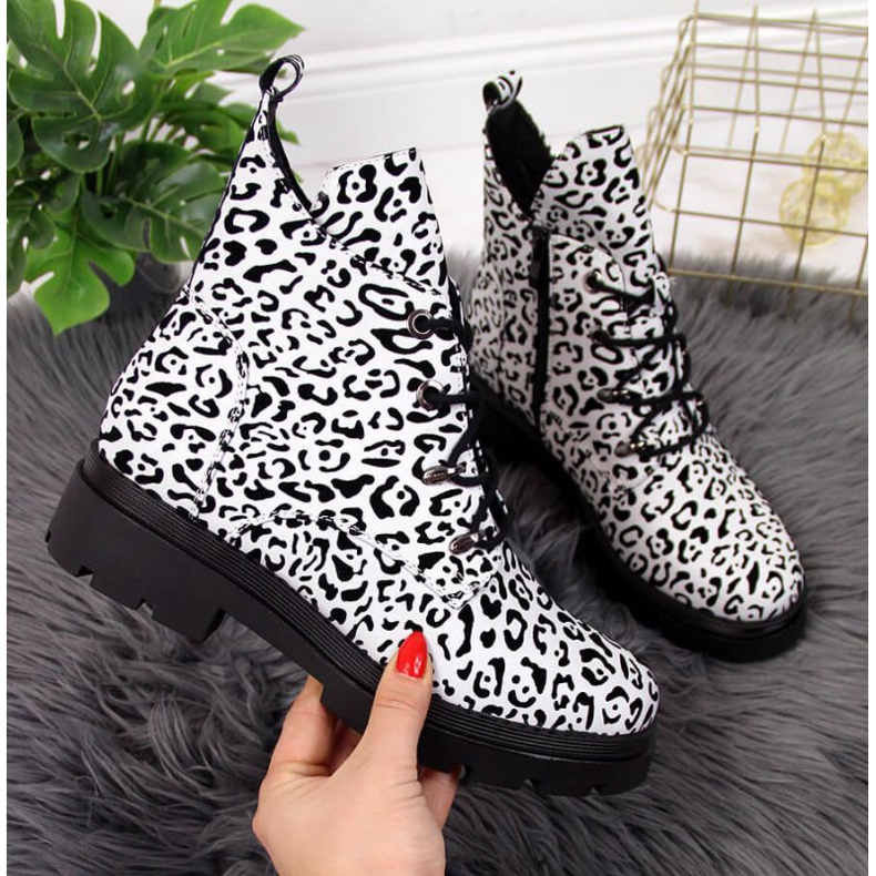 Botas aislantes Filippo W PAW284B blanco negro 1