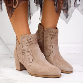 Botas aislantes eVento W EVE328B beige en el poste 3