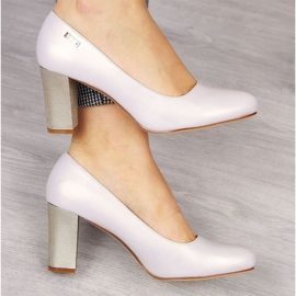 Bombas en el puesto Sergio Leone W SK193B beige perla 3
