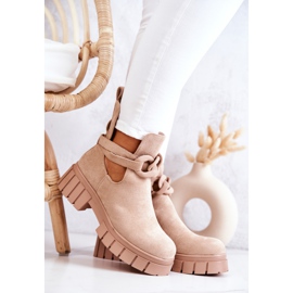 FB2 Botines De Ante Con Corte Kirsten Beige 7