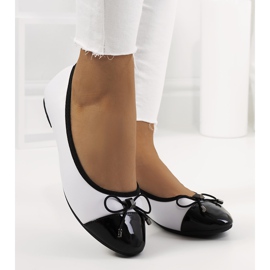 Bailarinas blancas de mujer Prieto blanco negro 1