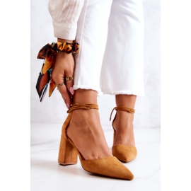 FB2 bombas en un bar atado camello lettice marrón amarillo 1 FB2 bombas en un bar atado camello lettice marrón amarillo 1