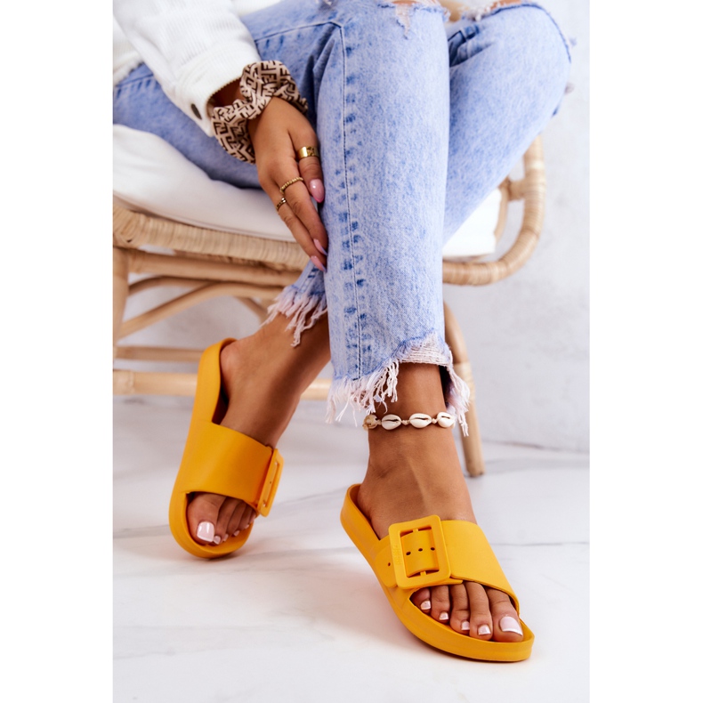 Pantuflas Mujer Big Star con Hebilla FF274A393 Naranja 2