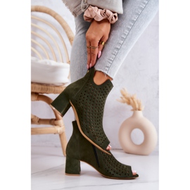 Botas Ante Calado Maciejka 05420-09 Verde 4