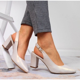 Bombas en el puesto Sergio Leone W SK363 beige perla 6