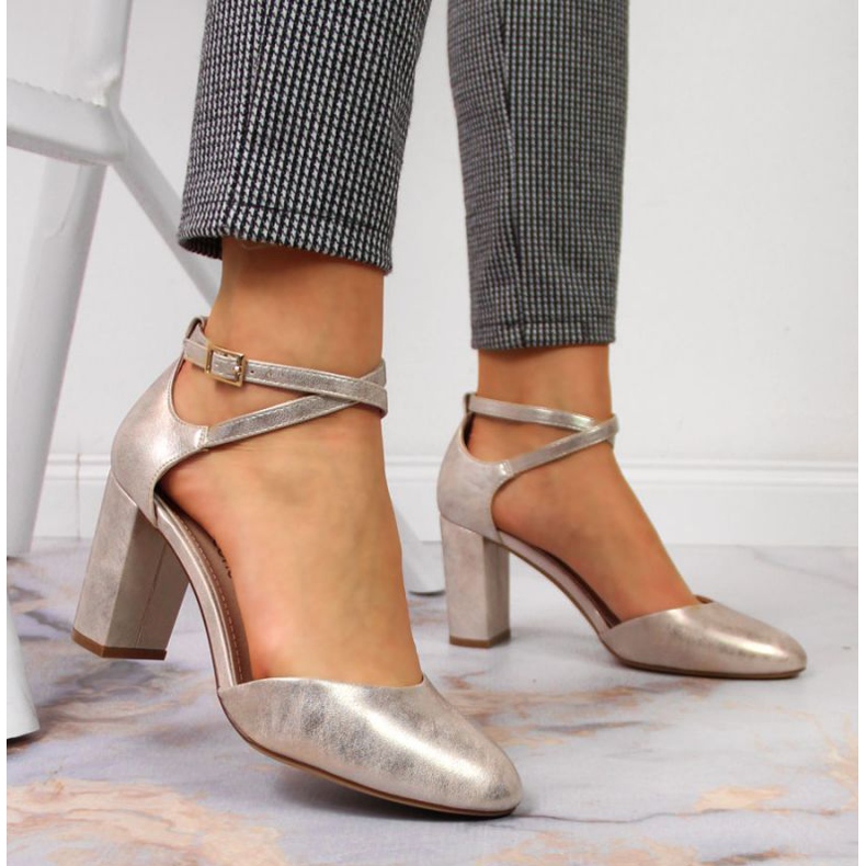 Sandalias en el puesto de Sergio Leone W SK364A oro dorado 2