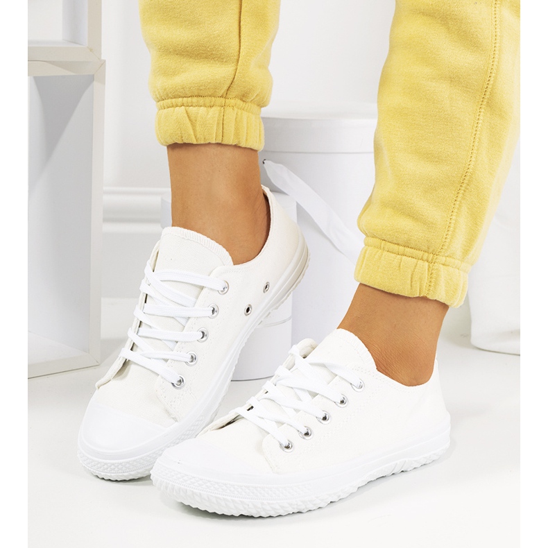 Zapatillas blancas de mujer Casas blanco 1