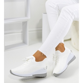 Deportivas blancas con cuña Sabelia blanco 2