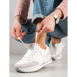 TRENDI Zapatillas con estilo en la plataforma blanco 1