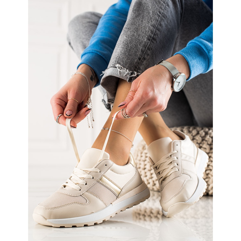 TRENDI Zapatillas con estilo con malla beige 1 TRENDI Zapatillas con estilo con malla beige 1