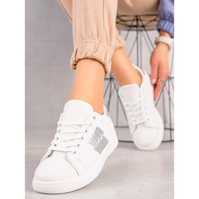 TRENDI Zapatillas con inserto plateado blanco 1