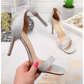 Vinceza W JAN81E sandalias brocadas plateadas con tacón alto plata 1 Vinceza W JAN81E sandalias brocadas plateadas con tacón alto plata 1