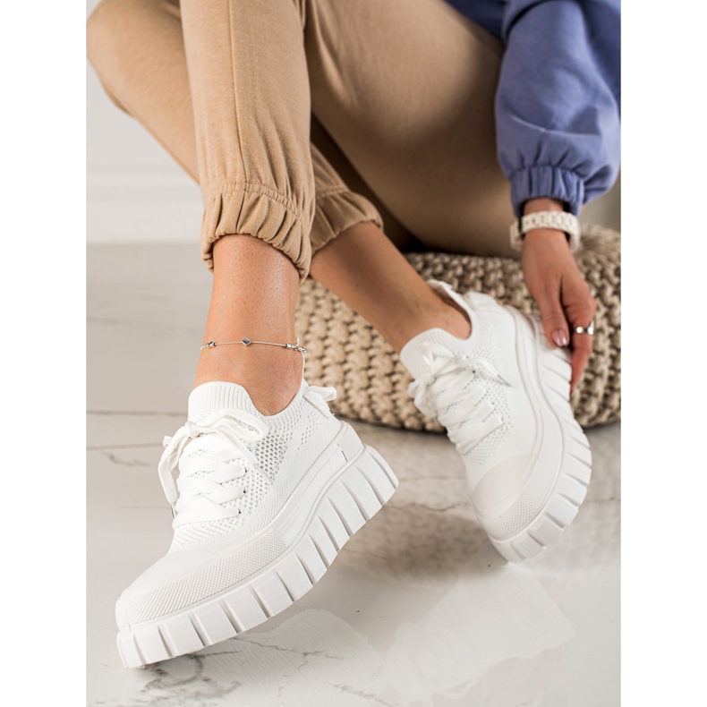 TRENDI Zapatillas de moda en la plataforma blanco 1
