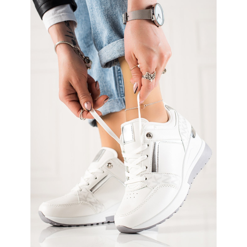 TRENDI Zapatillas de cuña con estilo blanco 1 TRENDI Zapatillas de cuña con estilo blanco 1