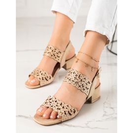 Sandalias VINCEZA con circonitas cúbicas beige 3